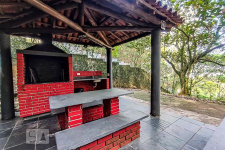 Apartamento para alugar com 55m², 2 quartos e 2 vagasÁrea Comum do Club - Churrasqueiras