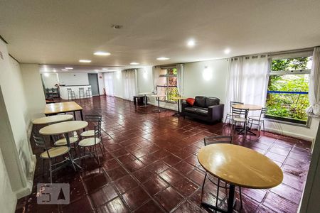 Apartamento para alugar com 55m², 2 quartos e 2 vagasÁrea Comum - Salão de Festas