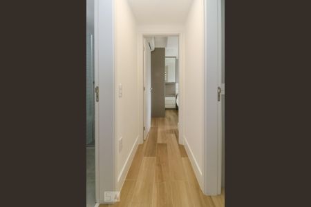 Apartamento para alugar com 72m², 2 quartos e 1 vagaCorredor