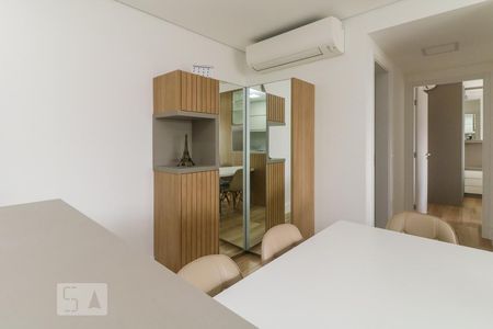 Sala de jantar de apartamento para alugar com 2 quartos, 72m² em Pinheiros, São Paulo