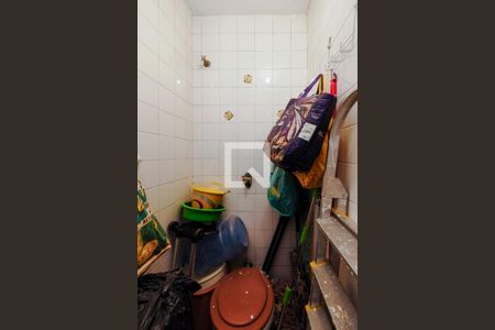 Apartamento à venda com 99m², 2 quartos e 1 vaga Apartamento à venda com 99m², 2 quartos e 1 vagaBanheiro de serviço