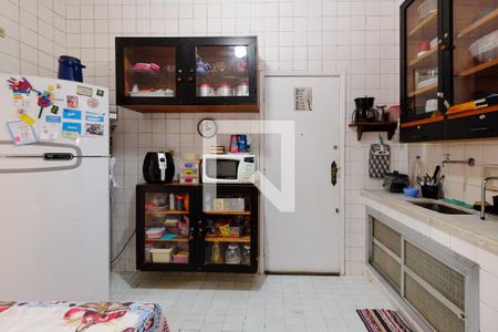 Apartamento à venda com 99m², 2 quartos e 1 vaga Apartamento à venda com 99m², 2 quartos e 1 vagaCozinha