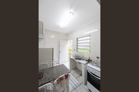 Cozinha de casa para alugar com 1 quarto, 38m² em Vila Regente Feijó, São Paulo