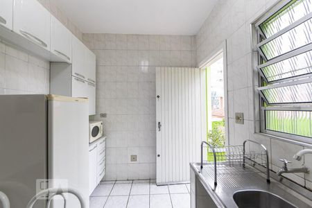 Cozinha de casa para alugar com 1 quarto, 38m² em Vila Regente Feijó, São Paulo