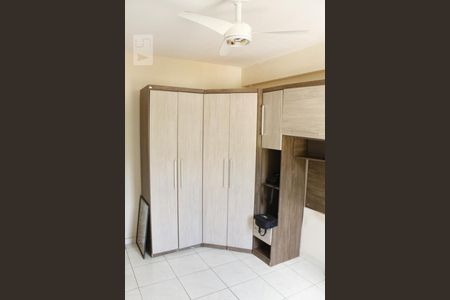 Apartamento à venda com 72m², 2 quartos e 2 vagasQuarto 2 - Armários