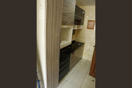 Apartamento à venda com 72m², 2 quartos e 2 vagasCozinha - Armários