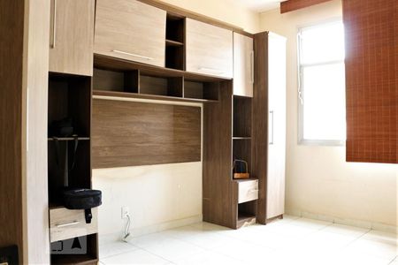 Apartamento à venda com 72m², 2 quartos e 2 vagasQuarto 2