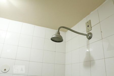 Apartamento à venda com 72m², 2 quartos e 2 vagasChuveiro