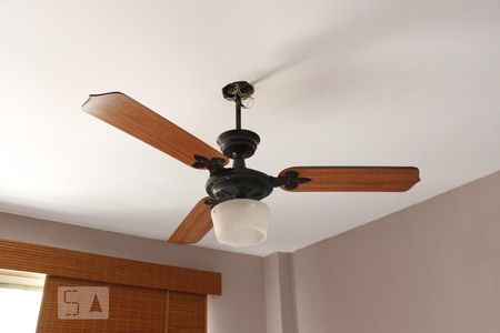 Apartamento à venda com 72m², 2 quartos e 2 vagasVentilador do Quarto 1