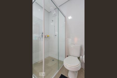 Studio para alugar com 58m², 1 quarto e 2 vagas Studio para alugar com 58m², 1 quarto e 2 vagasBanheiro