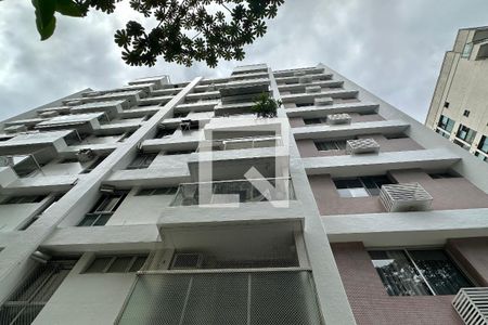 Apartamento para alugar com 95m², 3 quartos e 1 vaga Apartamento para alugar com 95m², 3 quartos e 1 vagaFachada