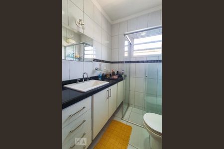 Casa à venda com 250m², 3 quartos e 4 vagas Casa à venda com 250m², 3 quartos e 4 vagasBanheiro