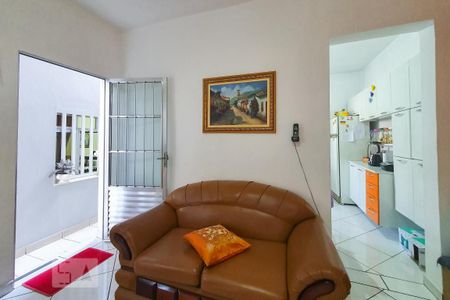 Casa à venda com 250m², 3 quartos e 4 vagas Casa à venda com 250m², 3 quartos e 4 vagasEdicula