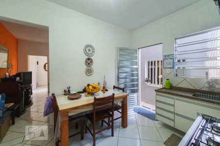 Casa à venda com 250m², 3 quartos e 4 vagas Casa à venda com 250m², 3 quartos e 4 vagasEdicula