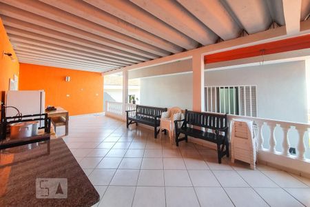 Casa à venda com 250m², 3 quartos e 4 vagas Casa à venda com 250m², 3 quartos e 4 vagasChurrasqueira
