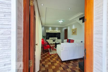 Sala de casa à venda com 3 quartos, 250m² em Vila Caraguatá, São Paulo