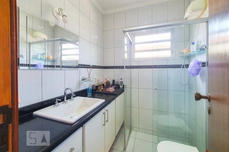 Casa à venda com 250m², 3 quartos e 4 vagas Casa à venda com 250m², 3 quartos e 4 vagasBanheiro