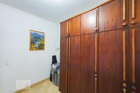 Casa à venda com 250m², 3 quartos e 4 vagas Casa à venda com 250m², 3 quartos e 4 vagasQuarto 2