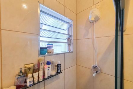 Casa à venda com 250m², 3 quartos e 4 vagas Casa à venda com 250m², 3 quartos e 4 vagasBanheiro