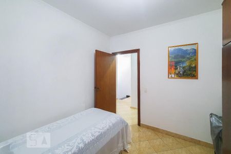 Casa à venda com 250m², 3 quartos e 4 vagas Casa à venda com 250m², 3 quartos e 4 vagasQuarto 2