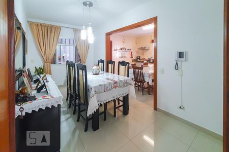 Casa à venda com 250m², 3 quartos e 4 vagas Casa à venda com 250m², 3 quartos e 4 vagasSala de Jantar