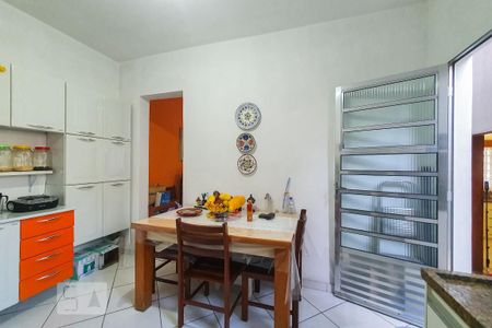 Casa à venda com 250m², 3 quartos e 4 vagas Casa à venda com 250m², 3 quartos e 4 vagasEdicula