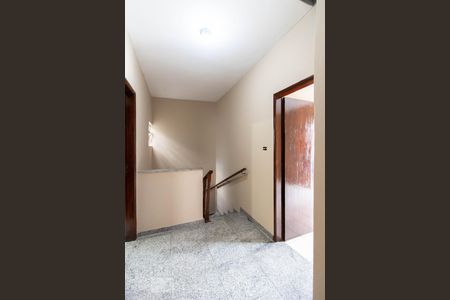 Casa para alugar com 150m², 4 quartos e 1 vaga Casa para alugar com 150m², 4 quartos e 1 vagaHall dos Quartos