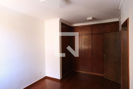 Suíte de apartamento para alugar com 2 quartos, 68m² em Serra, Belo Horizonte