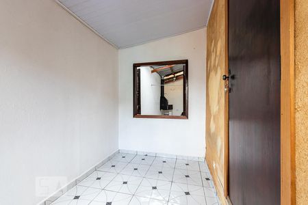Quarto 1 de casa para alugar com 2 quartos, 80m² em Jardim Arizona, São Paulo