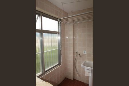 Apartamento à venda com 70m², 2 quartos e 1 vagaÁrea de Serviço