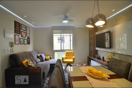 Sala de apartamento à venda com 2 quartos, 50m² em Igara, Canoas