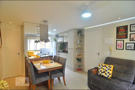 Sala de apartamento à venda com 2 quartos, 50m² em Igara, Canoas