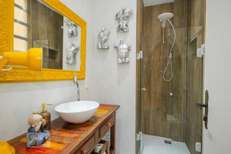 Banheiro  de apartamento para alugar com 1 quarto, 33m² em Copacabana, Rio de Janeiro