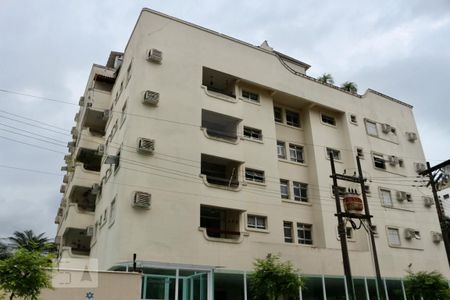 Apartamento para alugar com 267m², 4 quartos e 2 vagas Apartamento para alugar com 267m², 4 quartos e 2 vagasFachada