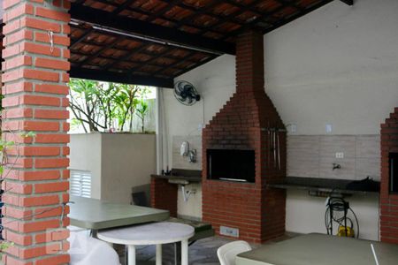 Apartamento para alugar com 267m², 4 quartos e 2 vagas Apartamento para alugar com 267m², 4 quartos e 2 vagasÁrea comum - Churrasqueira