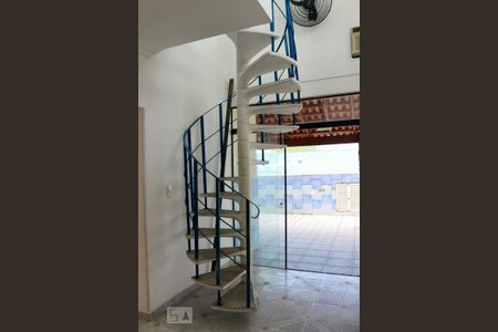 Apartamento para alugar com 267m², 4 quartos e 2 vagas Apartamento para alugar com 267m², 4 quartos e 2 vagasDetalhe Sala