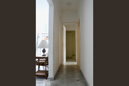 Apartamento para alugar com 267m², 4 quartos e 2 vagas Apartamento para alugar com 267m², 4 quartos e 2 vagasCorredor