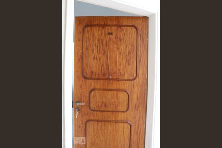 Apartamento para alugar com 267m², 4 quartos e 2 vagas Apartamento para alugar com 267m², 4 quartos e 2 vagasEntrada