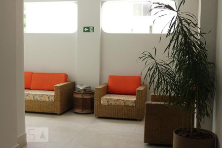 Apartamento para alugar com 267m², 4 quartos e 2 vagas Apartamento para alugar com 267m², 4 quartos e 2 vagasHall de Entrada