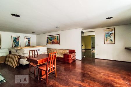 Apartamento para alugar com 110m², 3 quartos e 2 vagas Apartamento para alugar com 110m², 3 quartos e 2 vagasÁrea Comum - Salão de Festas