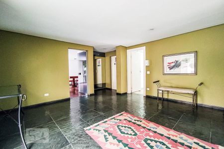 Apartamento para alugar com 110m², 3 quartos e 2 vagas Apartamento para alugar com 110m², 3 quartos e 2 vagasÁrea Comum - Hall Social