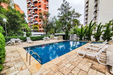 Apartamento para alugar com 110m², 3 quartos e 2 vagas Apartamento para alugar com 110m², 3 quartos e 2 vagasÁrea Comum - Piscina