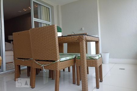 Varanda gourmet de apartamento para alugar com 2 quartos, 99m² em Jacarepaguá, Rio de Janeiro