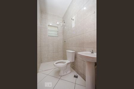 Banheiro Social de casa para alugar com 2 quartos, 72m² em Salgado Filho, Belo Horizonte