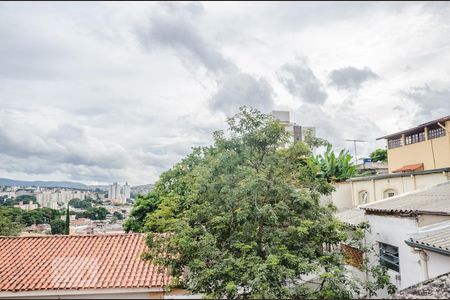 Sala de casa para alugar com 2 quartos, 72m² em Salgado Filho, Belo Horizonte