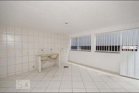 Casa para alugar com 72m², 2 quartos e 1 vagaÁrea de Serviço