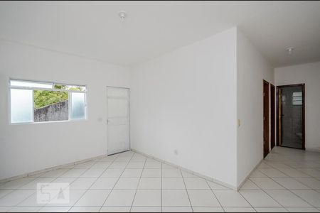 Sala de casa para alugar com 2 quartos, 72m² em Salgado Filho, Belo Horizonte
