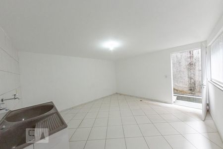 Casa para alugar com 75m², 2 quartos e sem vagaÁrea de Serviço