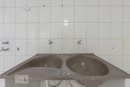 Casa para alugar com 75m², 2 quartos e sem vagaÁrea de Serviço