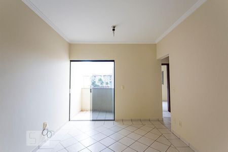 Sala de apartamento para alugar com 3 quartos, 120m² em Umuarama, Uberlândia